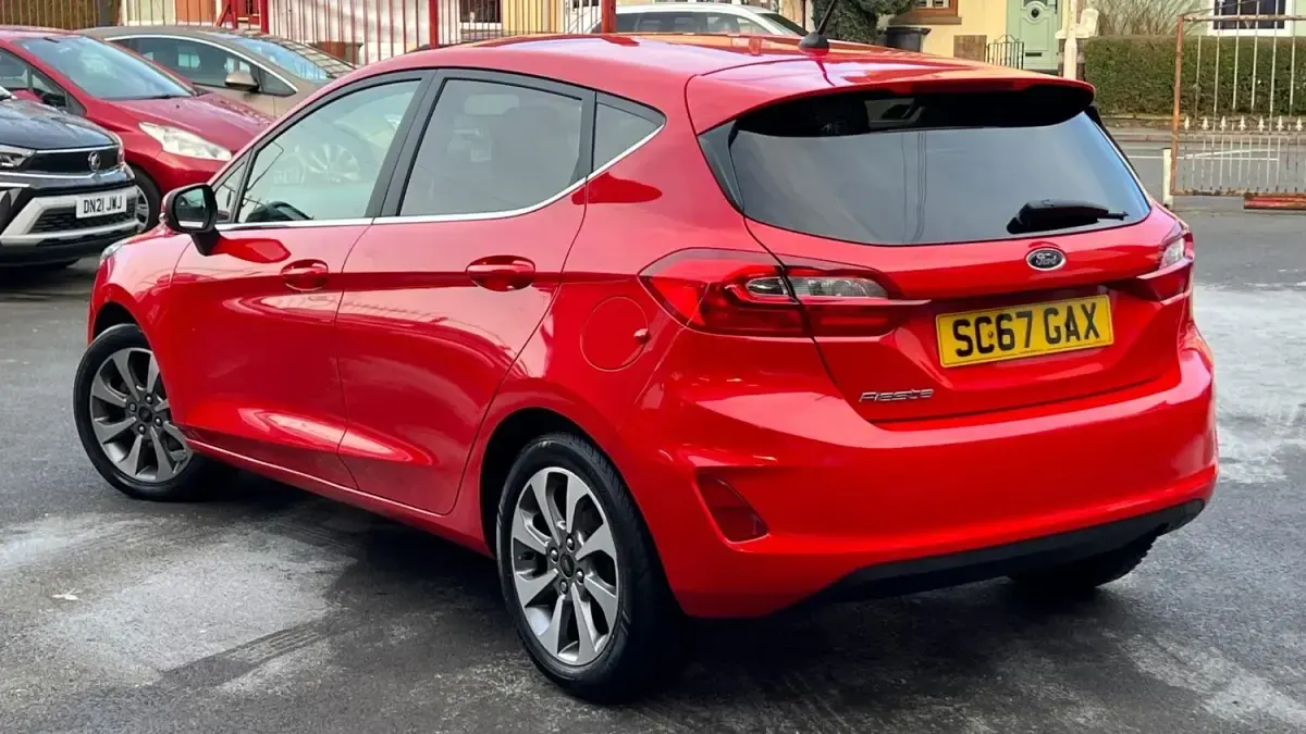 Second-hand Ford Fiesta Zetec 100 CP (73 kW) 2018 Roșu Hatchback