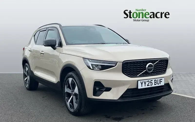 Used Volvo XC40 Plus 197 HP (144 kW) 2027 SUV