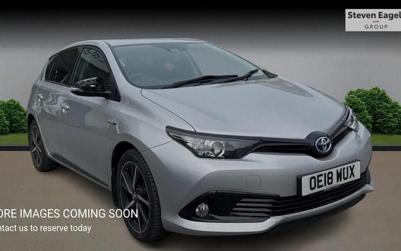 Used Toyota Auris Hybrid Design 136 HP (100 kW) 2019 Hatchback