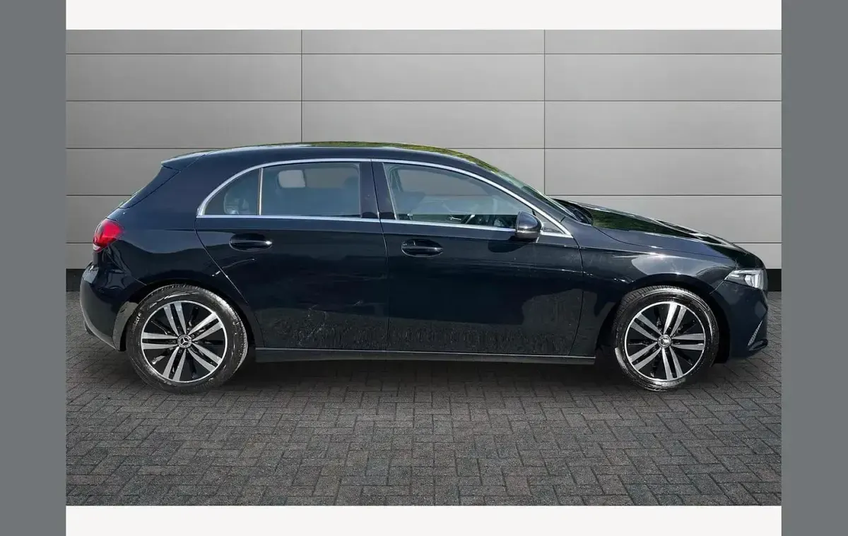 Used Mercedes A180 136 HP (100 kW) 2021 Black Hatchback