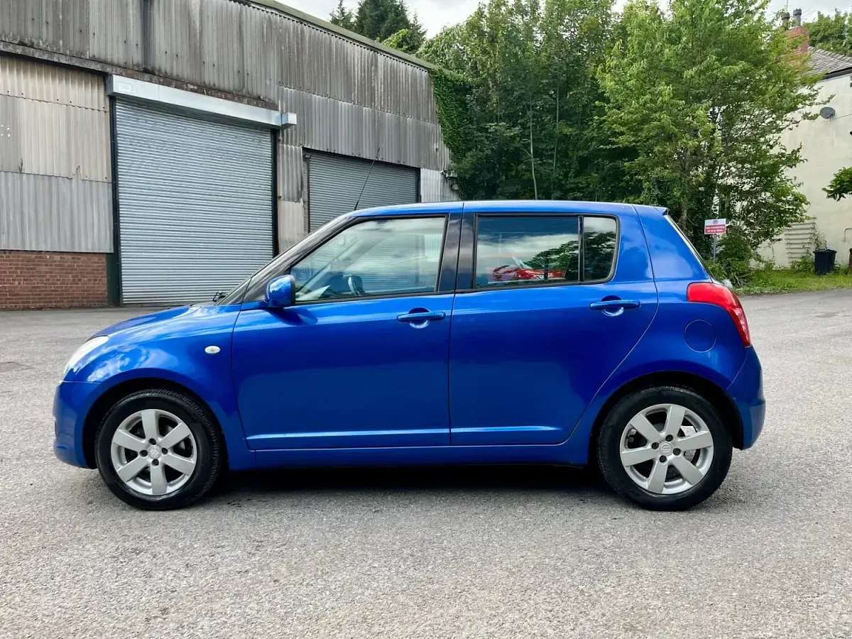 Used Suzuki Swift GLX 91 HP (66 kW) 2009 Blue Hatchback