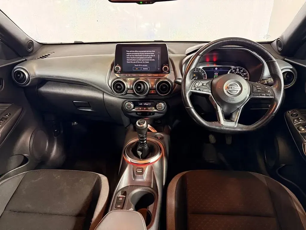 Used Nissan Juke N-Connecta 117 HP (86 kW) 2020 White SUV