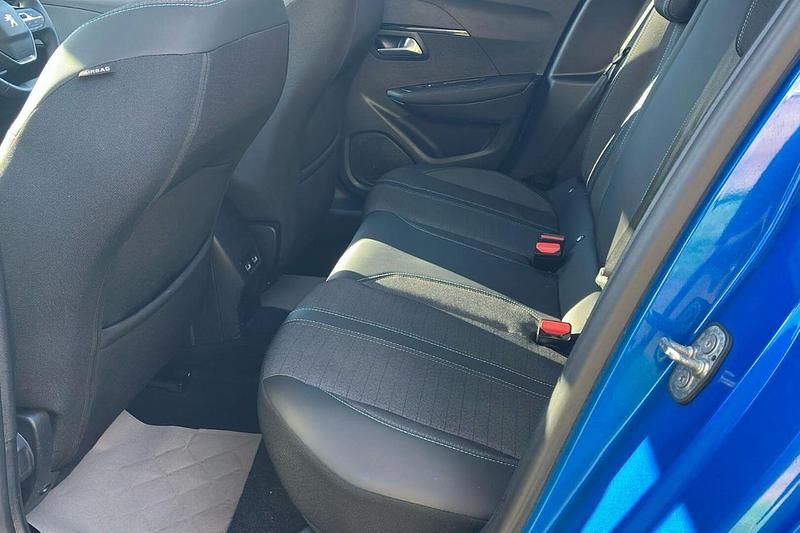 Used Peugeot 208 Allure+ 101 HP (74 kW) 2022 Blue Hatchback