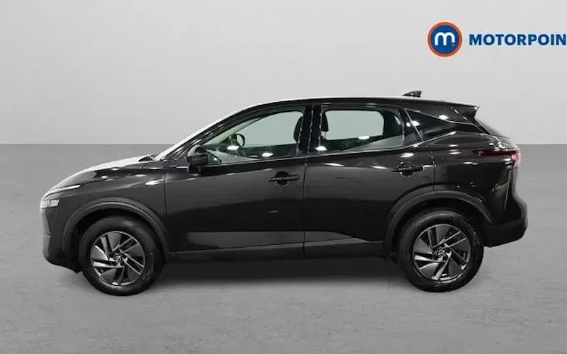 Used Nissan Qashqai Acenta Premium 140 HP (102 kW) 2023 Black SUV