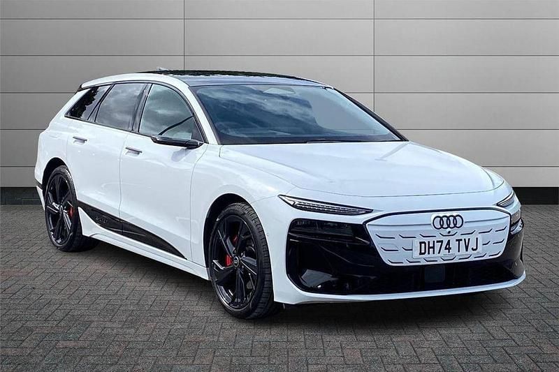 White Used 2025 Audi e-tron Performance SUV | £69,450 - Image 1/4