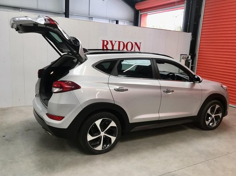 Usado Hyundai Tucson Premium SE 2015 Prateado SUV