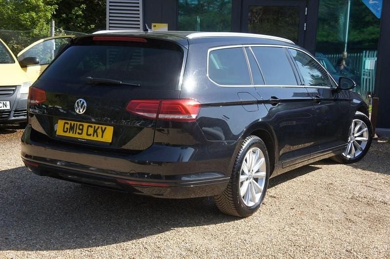 Used VW Passat Business 150 HP (110 kW) 2019 Black Estate