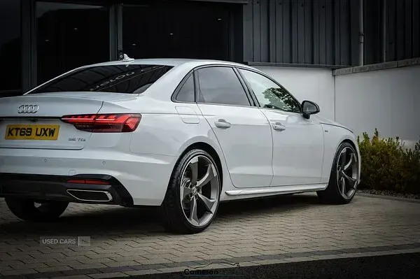 Used Audi A4 Black Edition 163 HP (119 kW) 2020 White Sedan