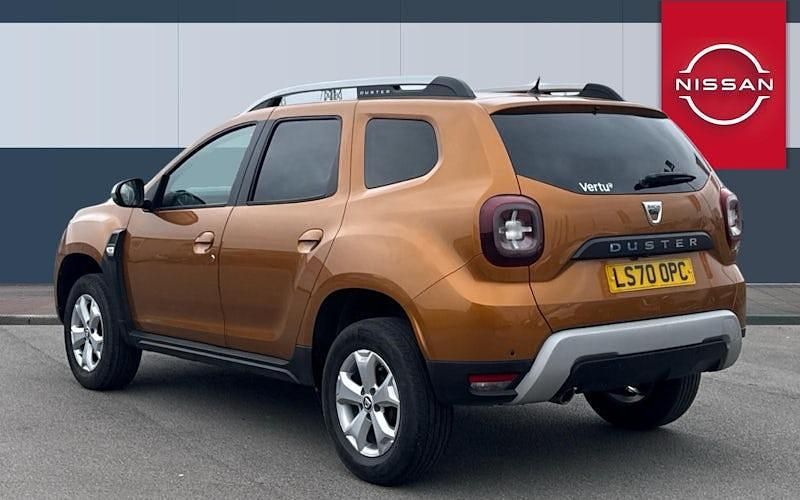 Used Dacia Duster Comfort 101 HP (74 kW) 2020 Orange SUV