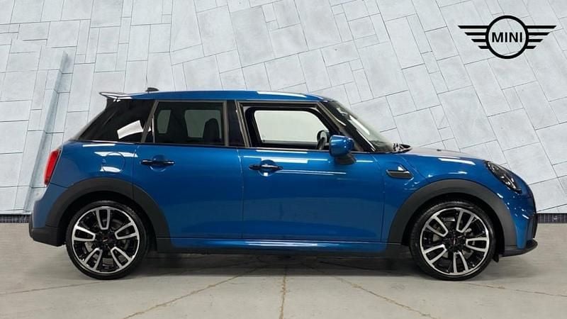 Used Mini Cooper Hatch 134 HP (98 kW) 2024 Blue Hatchback
