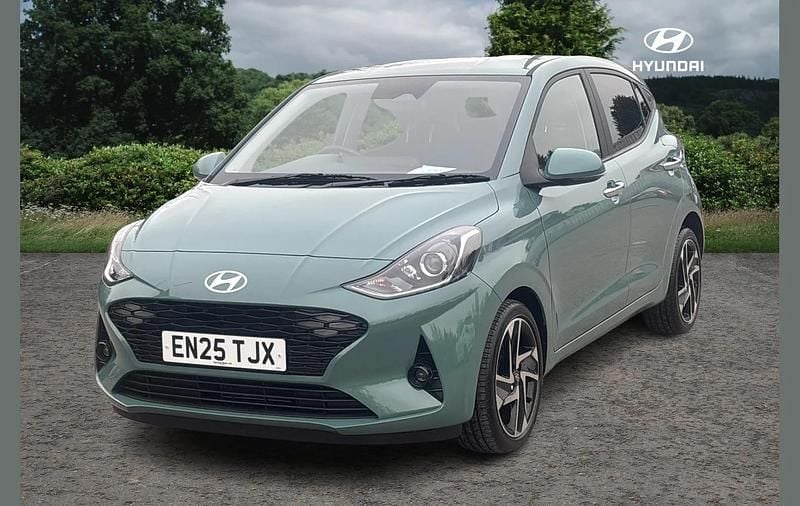 Used Hyundai i10 Premium 77 HP (56 kW) 2025 Green Hatchback