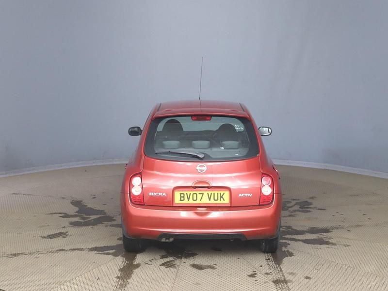 Used Nissan Micra 79 HP (58 kW) 2007 Red Hatchback