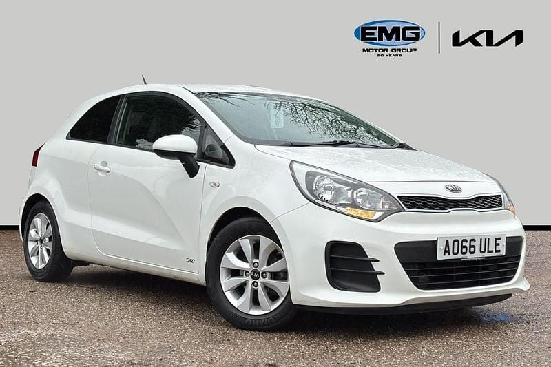 White Used 2016 Kia Rio Hatchback | £5,199 (Fair price) - Image 1/3