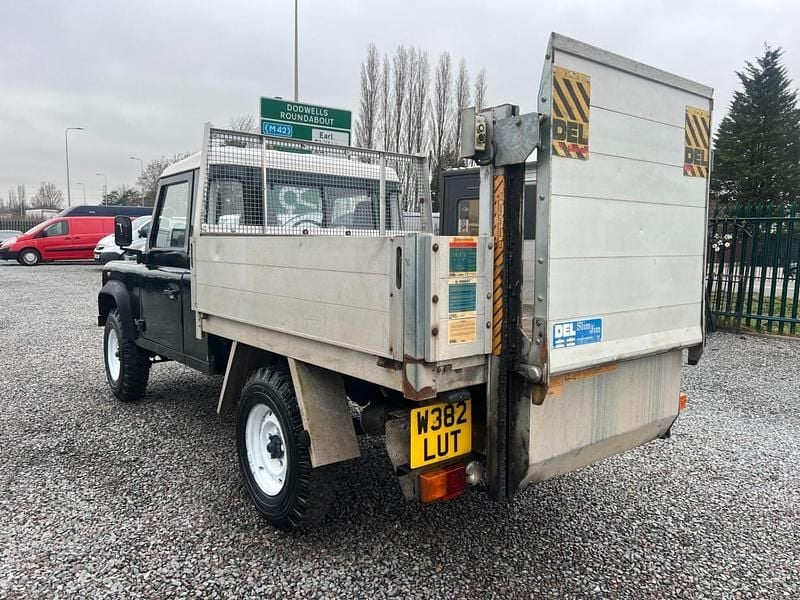 Used Land Rover Defender 2000 Green Pickup