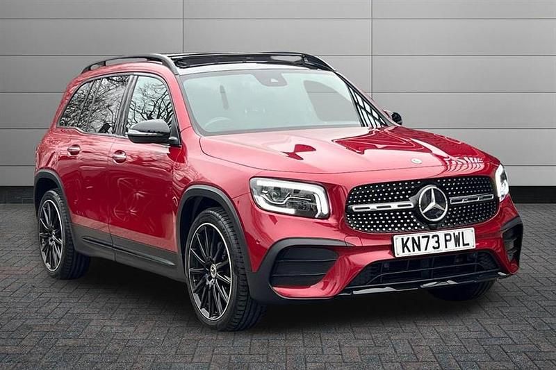 Used Mercedes GLB200 AMG Line Premium Plus 163 HP (119 kW) 2023 Patagonia red SUV