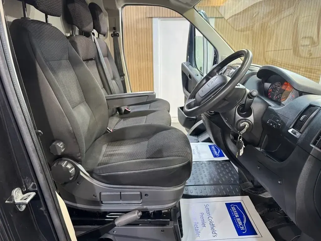 Used Citroën Relay 140 HP (102 kW) 2022 Grey Van