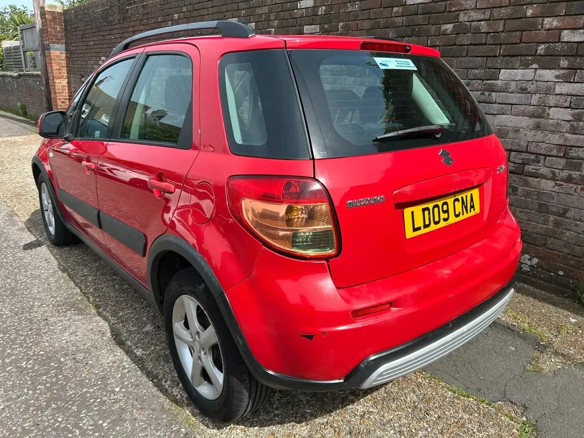 Used Suzuki SX4 GLX 106 HP (77 kW) 2009 Red Hatchback