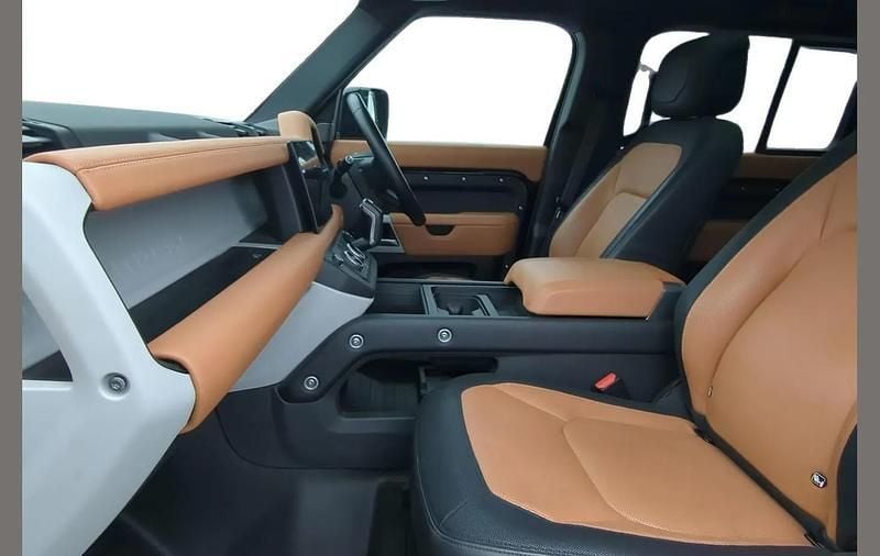 Used Land Rover Defender HSE Dynamic 296 HP (217 kW) 2023 Black SUV