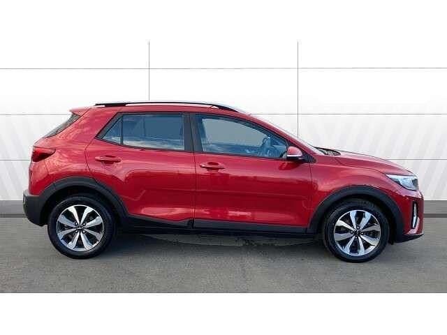 Used Kia Stonic 100 HP (73 kW) 2021 Red SUV