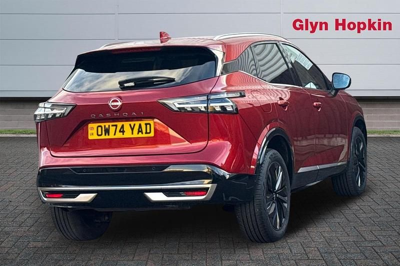 Used Nissan Qashqai Tekna 2025 Red SUV