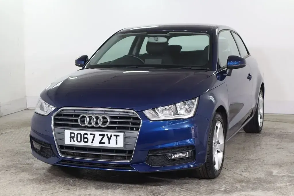 Used Audi A1 Sport 125 HP (91 kW) 2017 Blue Hatchback