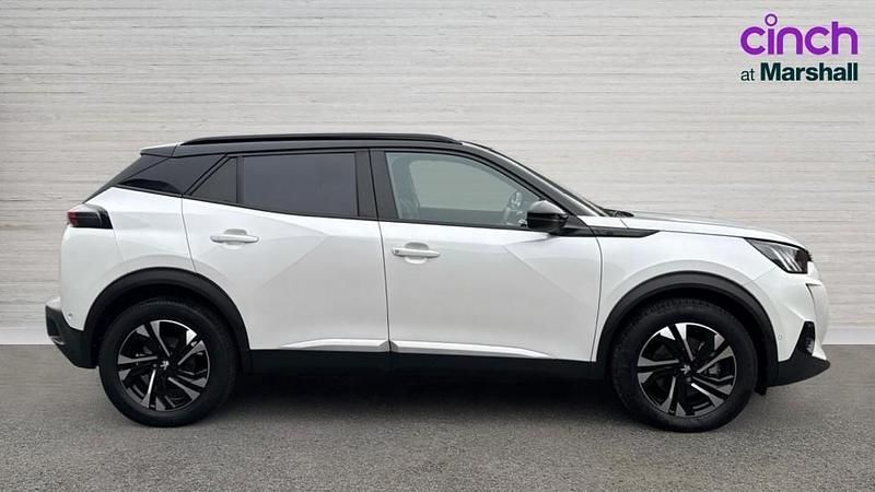 Used Peugeot e-2008 GTi 100 kW (136 HP) 2021 White SUV