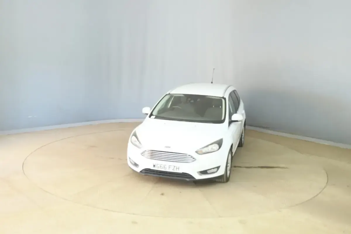 Used Ford Focus Titanium 125 HP (91 kW) 2016 White Estate