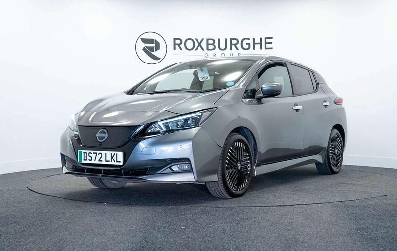 Used Nissan Leaf N-Connecta 110 kW (150 HP) 2022 Grey Hatchback