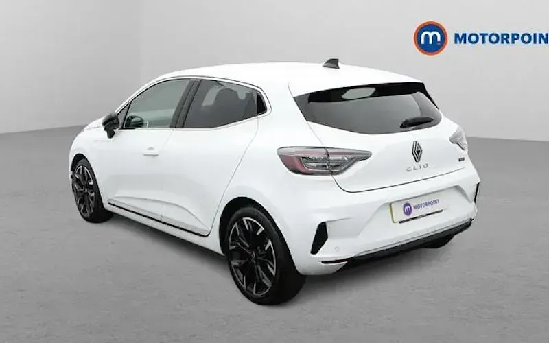 Used Renault Clio Techno 143 HP (105 kW) 2025 Hatchback