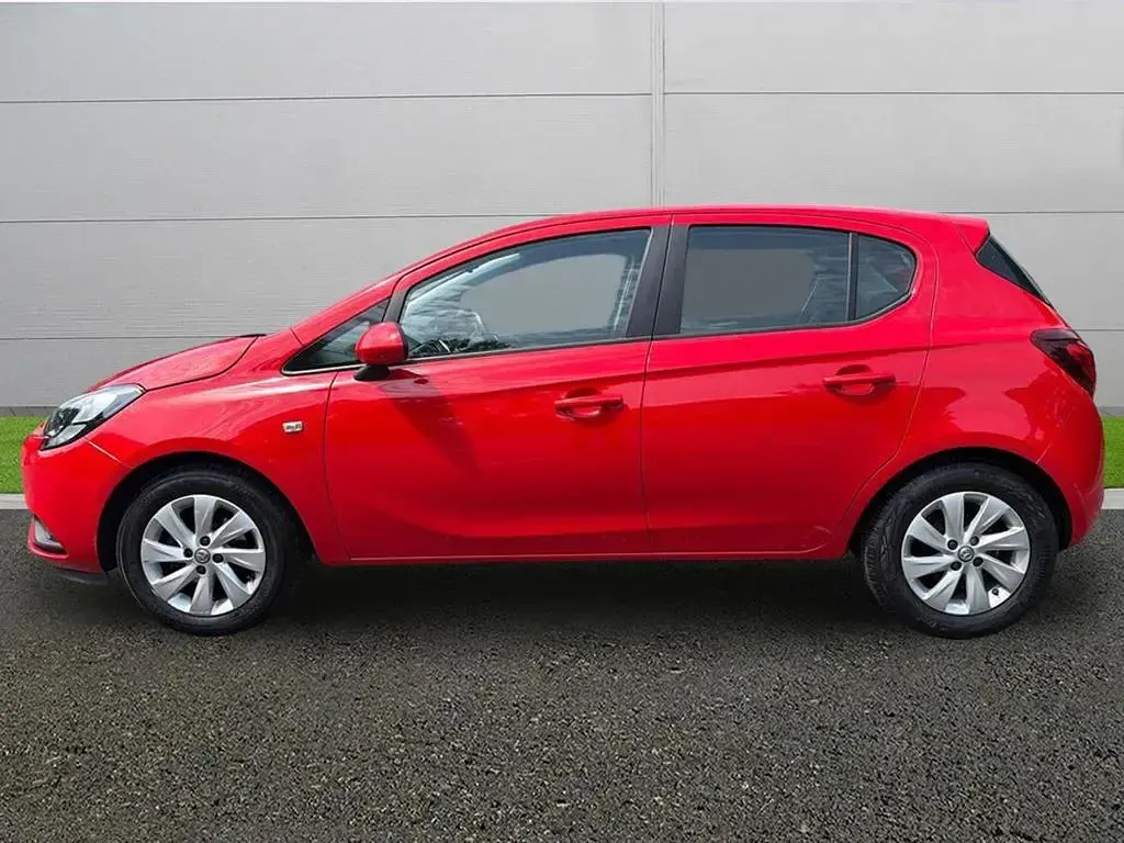 Used Vauxhall Corsa Design Edition 90 HP (66 kW) 2019 Red Hatchback