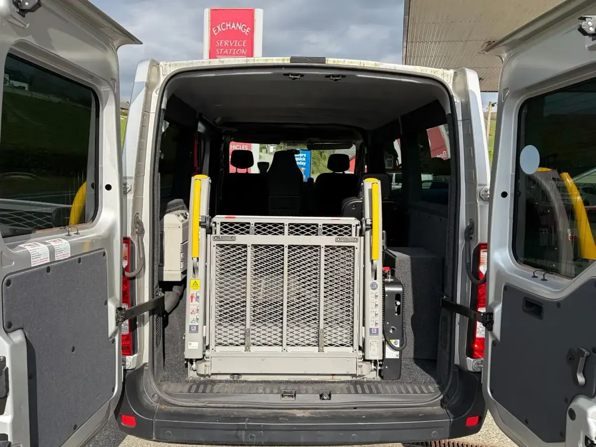 Używany Renault Master Business 2019 Srebrny