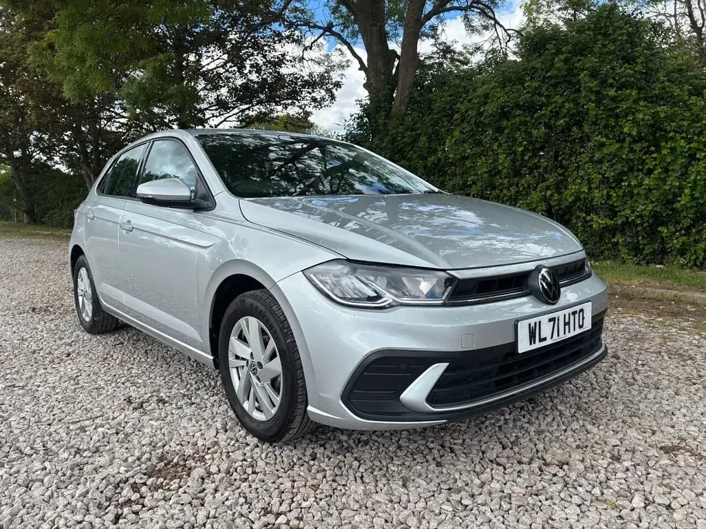 Used VW Polo Life 95 HP (69 kW) 2022 Silver Hatchback