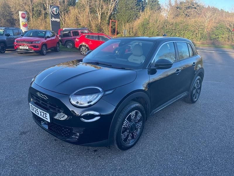 Used Fiat 600 S 134 HP (98 kW) 2025 Black SUV