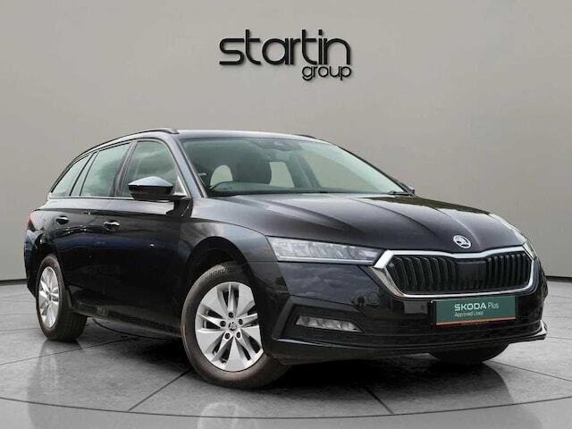 Black magic pearl effect Used 2023 Skoda Octavia SE Technology Estate | £18,950 (Fair price) - Image 1/4