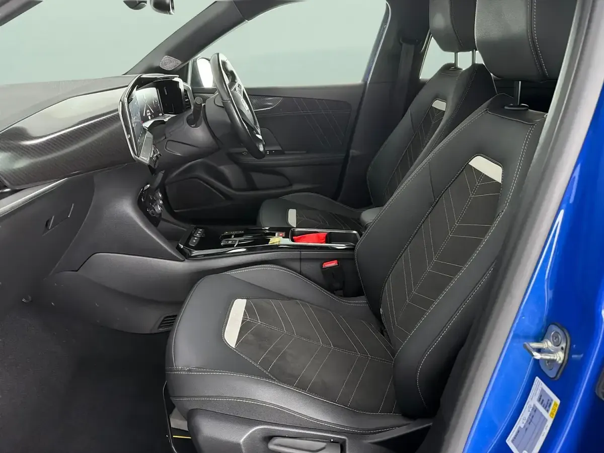 Used Vauxhall Mokka Ultimate 100 kW (136 HP) 2023 Blue SUV