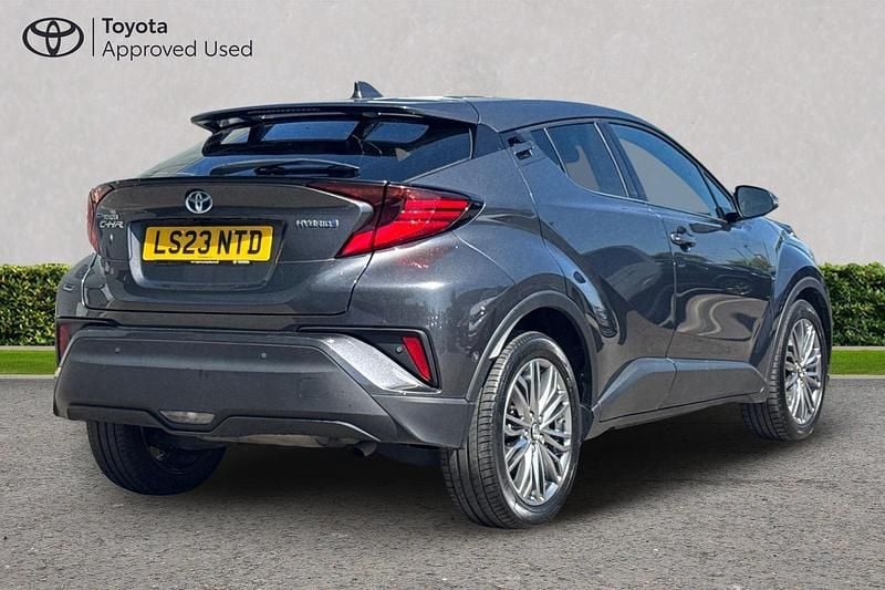 Used Toyota C-HR 122 HP (89 kW) 2023 Decuma grey SUV