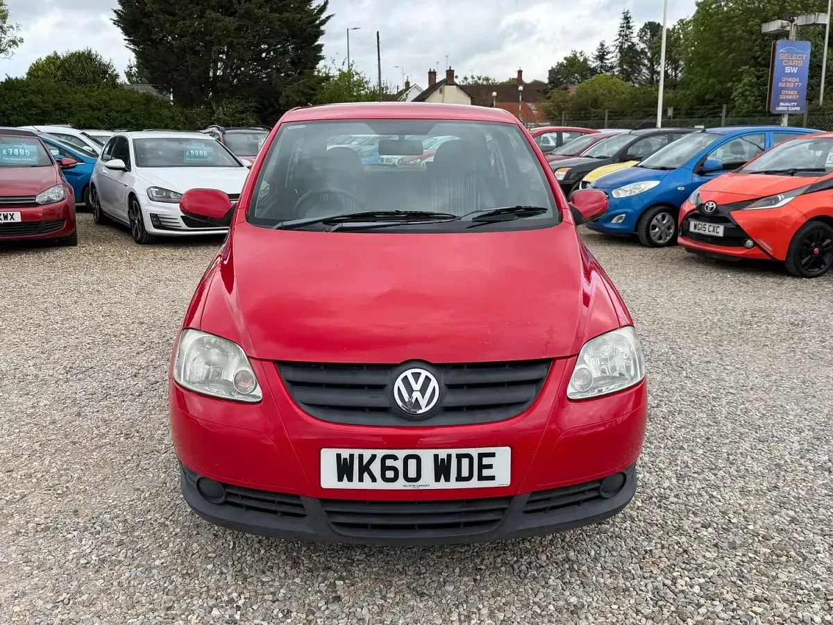 Used VW Fox 75 HP (55 kW) 2010 Red Hatchback