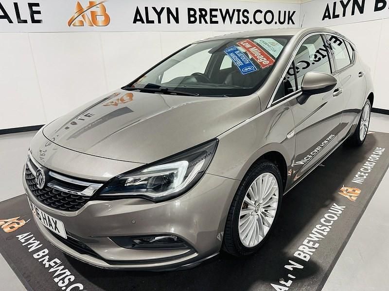 Granite grey metallic Used 2016 Vauxhall Astra Elite Hatchback | £7,299 (Fair price) - Image 1/4