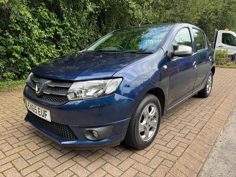 Blue Used 2015 Dacia Sandero Lauréate Hatchback | £3,195 (Good price) - Image 1/4