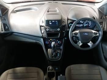 Used Ford Tourneo Titanium 120 HP (88 kW) 2021 Orange Estate