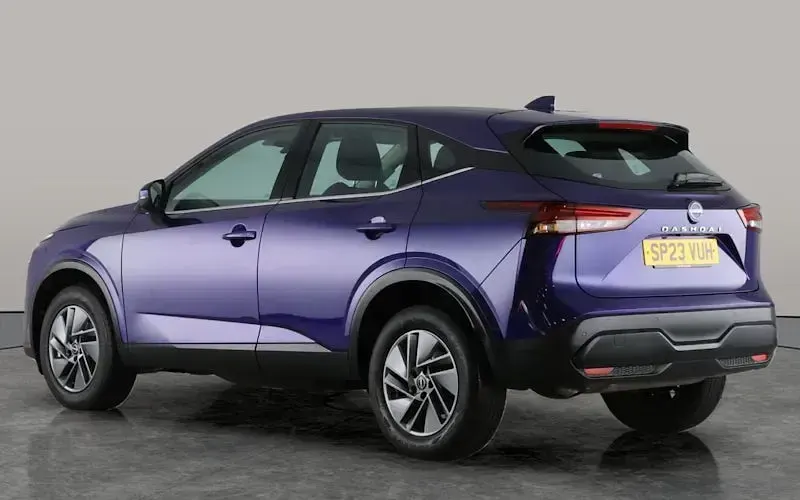 Used Nissan Qashqai Acenta Premium 140 HP (102 kW) 2023 Blue SUV