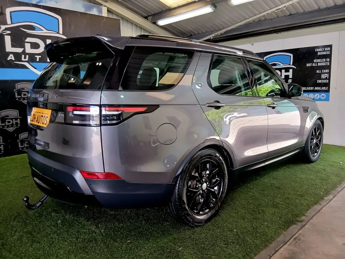Used Land Rover Discovery SE 2017 Grey SUV