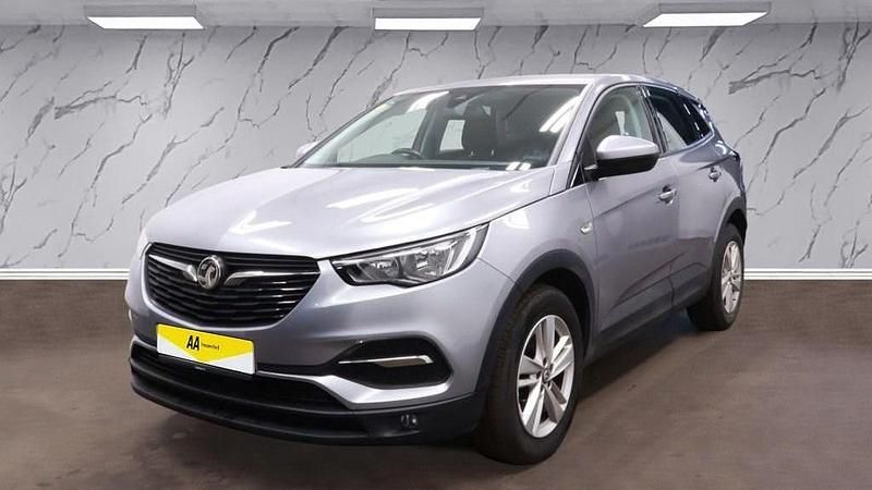 Used Vauxhall Grandland X S 130 HP (95 kW) 2018 Grey SUV