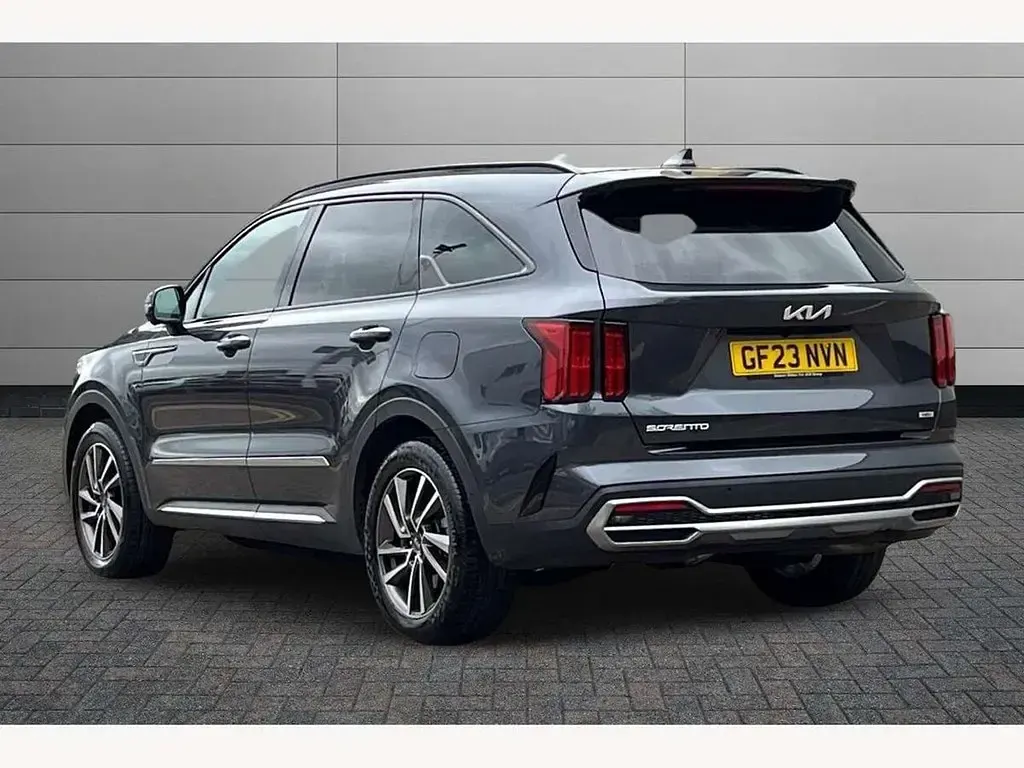 Used Kia Sorento 226 HP (166 kW) 2023 Grey SUV