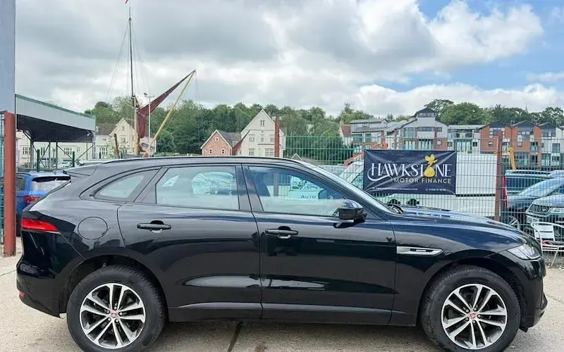 Used Jaguar F-Pace R-Sport 179 HP (131 kW) 2020 SUV
