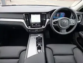 New Volvo V60 Plus 197 HP (144 kW) 2025 Silver Estate