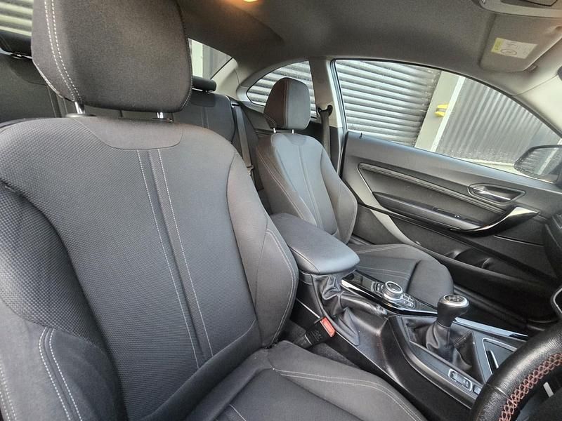 Used BMW 218 Sport Line 2017 Orange Coupe