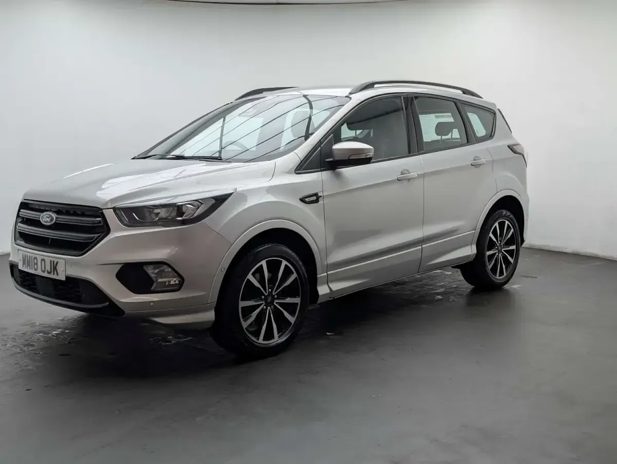 Używany Ford Kuga ST-Line 120 KM (88 kW) 2018 Srebrny SUV