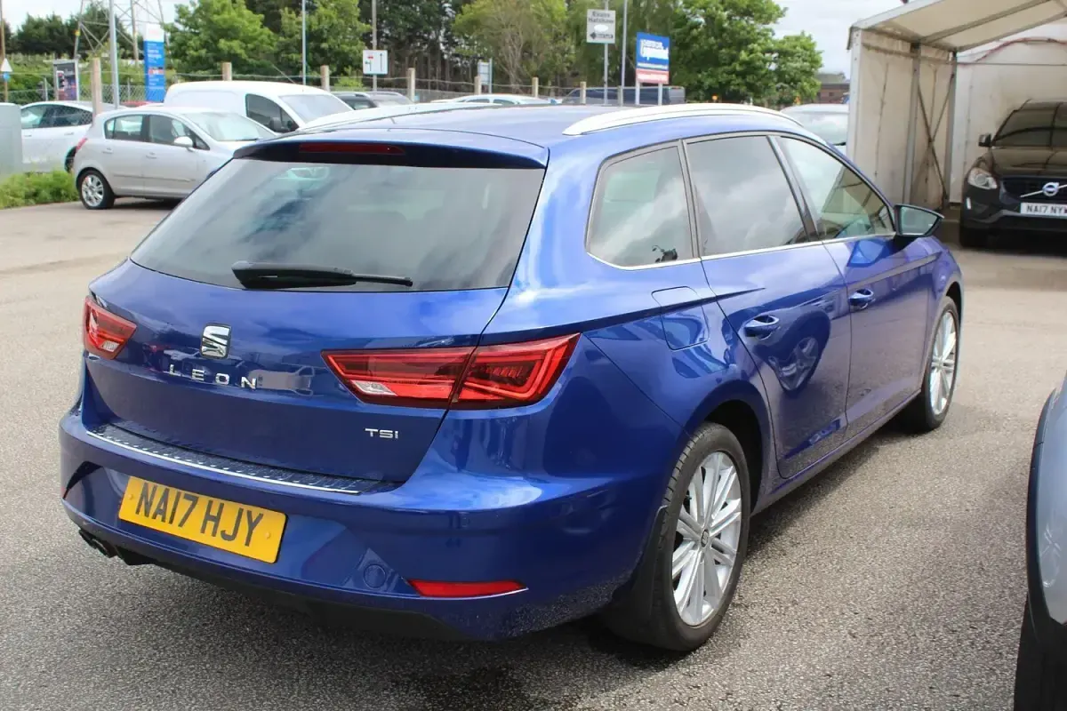 Used Seat Leon ST XCELLENCE 2017 Blue Estate
