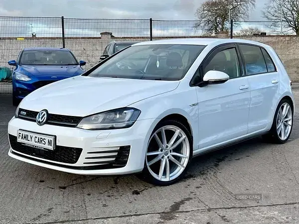 Used VW Golf VII GTD 2016 White Hatchback